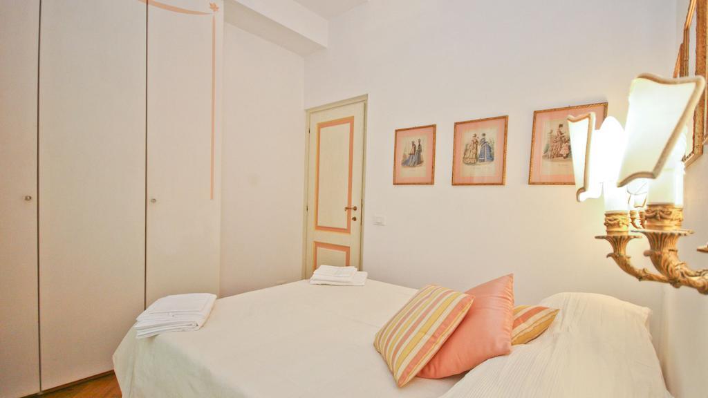Ferienwohnung Boschetto Rom Zimmer foto